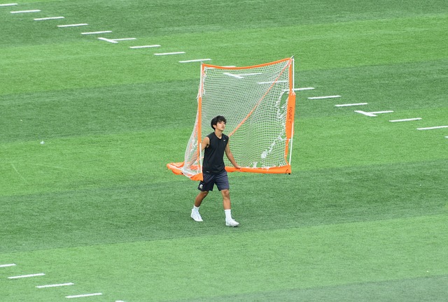 况下坚持参